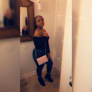 Meet your Posher, Rhonda